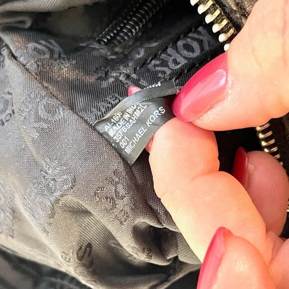 Michael Kors Susannah Quilted Messenger Bag Womens Black Leather Chain Strap - Picture 5 of 11